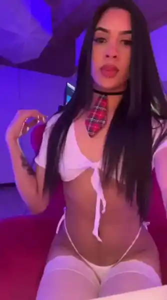 Denise_More 1ce8daa6-3758-4d6b-9370-ac68ff5ee8db
