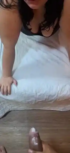 la nena come mucha cum dale la tuya rey