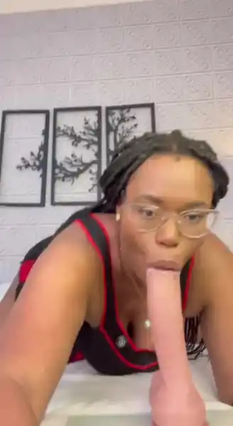 Dame de tu delicioso jugo..💦🥵