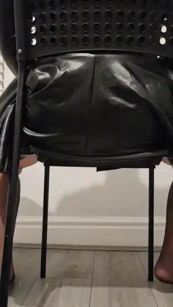 Be good and i'll spread this gorgeous ass over your face