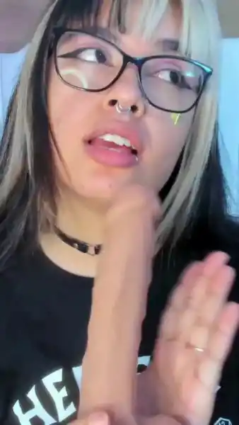 😛Suck and fuck at same time